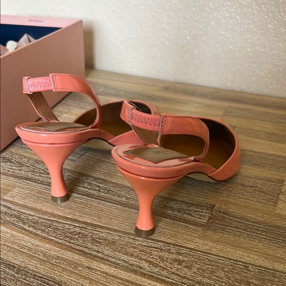 Jaggar the label Pink Slingback Heels with Pointed Toe - Picture 3 of 3